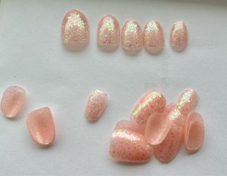 Peach Glitter Press-On Nails