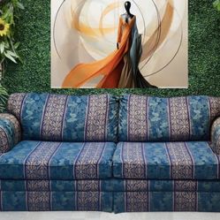 Green Multi Color Striped Couch 🛋️ 