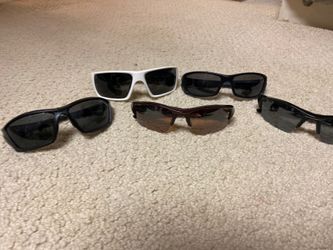 Lot of like new sunglasses