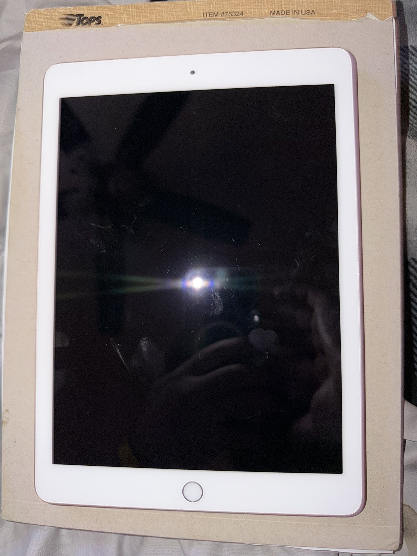 iPad 6th Generation, Rose Gold