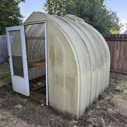 Fiberglass greenhouse 8 x 8 x 8