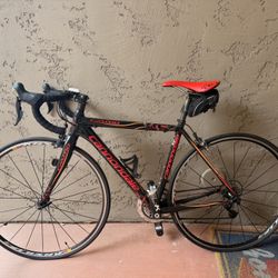 Cannondale CAAD10 Road Bike – Size 48 – Mavic Wheels – Excellent Condition