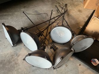 6 Pendant lights