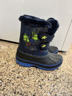 Boys Toddler Size 11 Waterproof Fur Lined Snow Boots $15