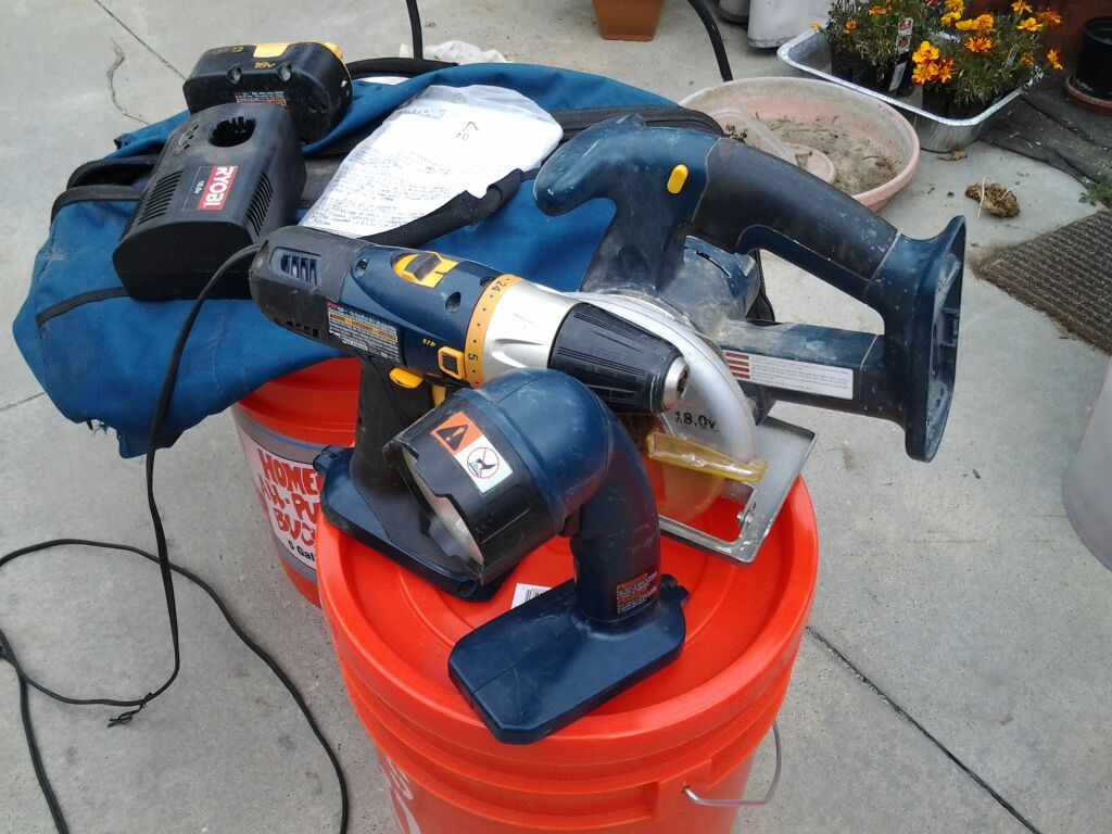 Blue Ryobi V Drill Ryobi 18-Volt ONE+ Lithium-Ion Cordless Drill