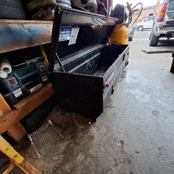 weather guar  tool box