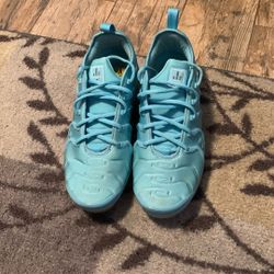 Nike Air VaporMax Plus University Blue read description and send me a price 