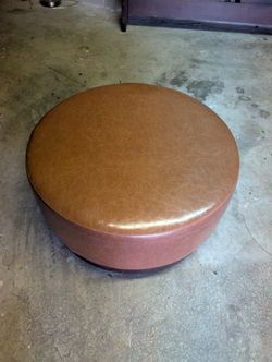 Leather Ottoman With Electric Court