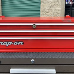 Vintage 1984 Snap-On Tools USA Intermediate / Middle 3 Drawer Tool Box KRA-429E