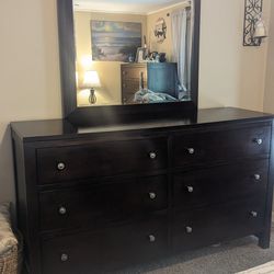 Queen Bedroom Furniture 