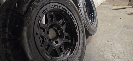 17x8 ion wheels w/nitto tires 6 lug