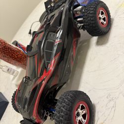 Rustler  Vxl Snap On Edition