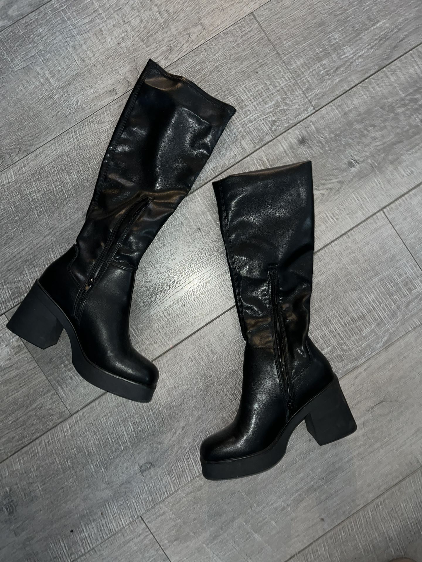 Black Chunk Heel Boots