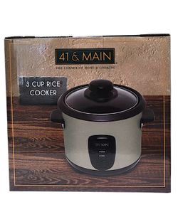 41 & Main 3-Cup Rice Cooker – New in Box