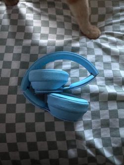Beats Solo Pros