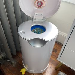 Diaper Can / Pail