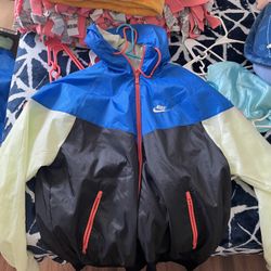Nike Windbreaker 