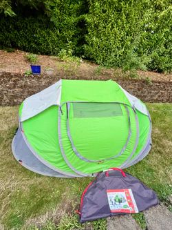 Pop up 4 person tent ⛺️