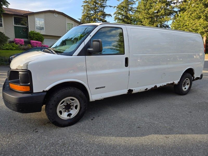 2006 Chevrolet Express 3500 Cargo Van