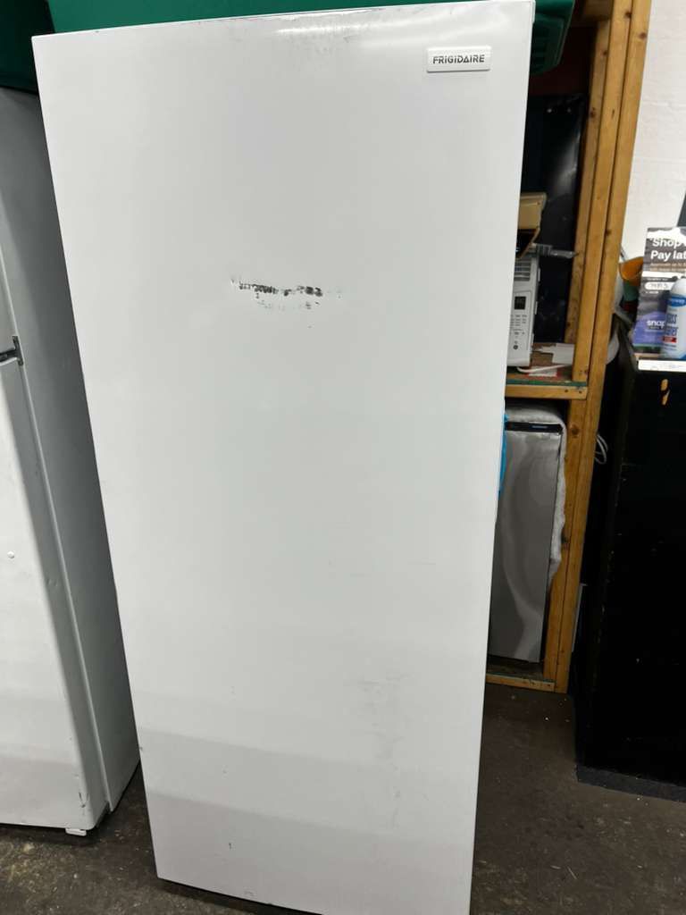 Frigidaire 27in Upright Freezer New Scratch And Dent 