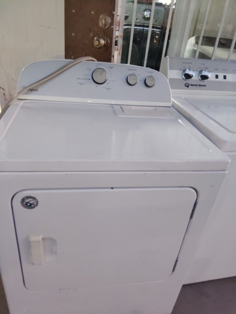 Whirlpool Electric Dryer Works Great