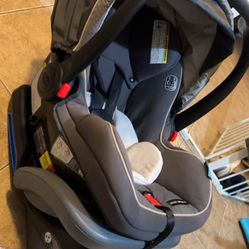 Graco SnugRide infant car seat with base