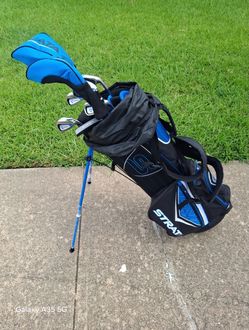 Callaway Strata Golf Clubs Complete Set w/ Bag