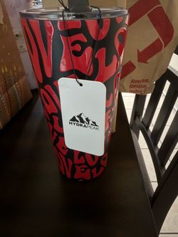 HYDRAPEAK Love Tumbler