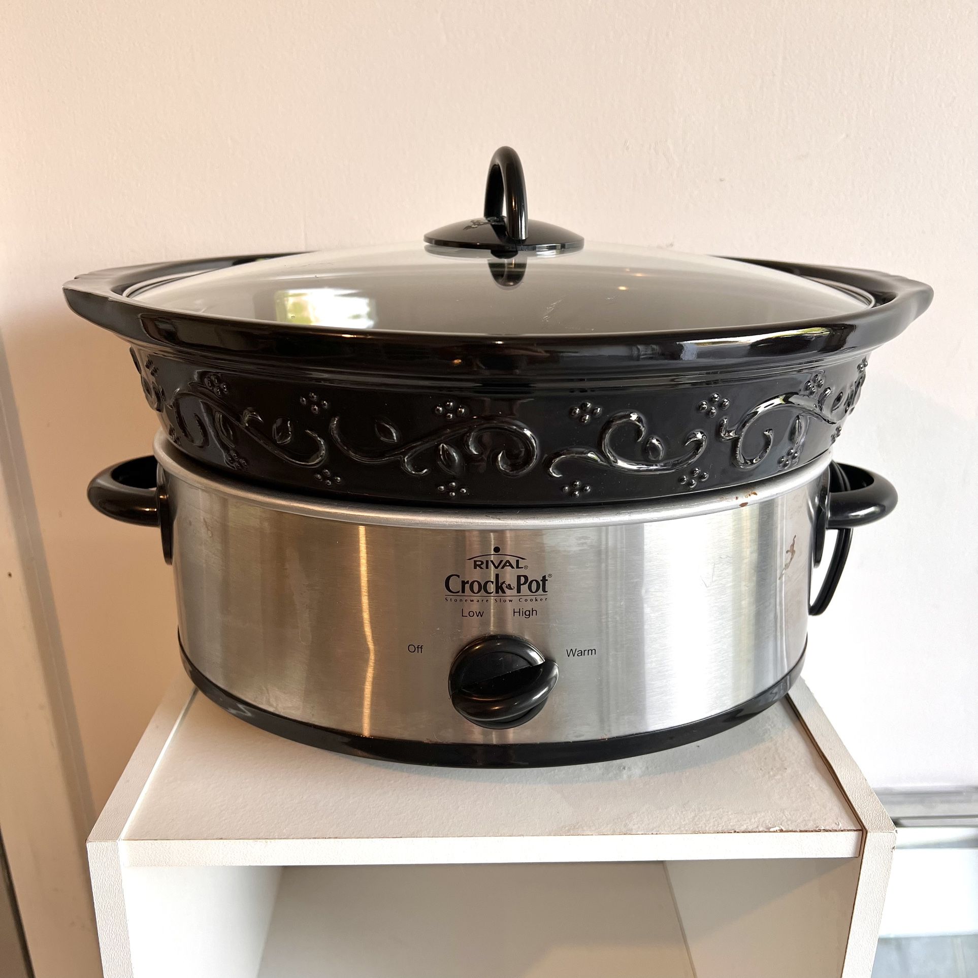 Hamilton Beach Slow Cooker, Extra Large 10 Quart, Stay or Go #1117 for Sale  in Murfreesboro, TN - OfferUp