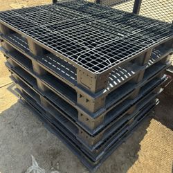 Heavy Duty Plastic Pallets 40x48 
