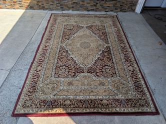 Large Persian - Style Red & Tan Colored Rugg Made By Ashiana Carpets