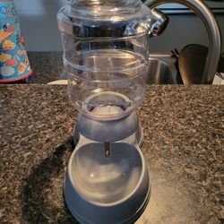 Small Gravity Water Feeder