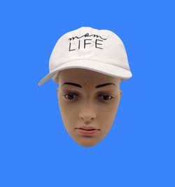 NWOT Embroidered "Mom Life" Trendy Adjustable White Baseball Cap