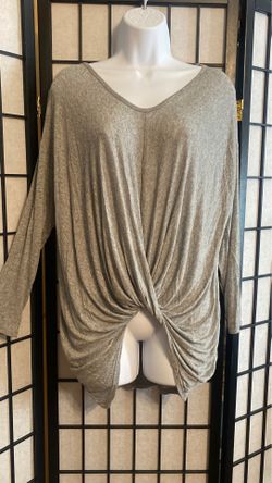 Womans long sleeve top size medium