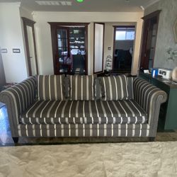 Set Of 2 Designer Seating Pieces : Sofa And Loveseat 