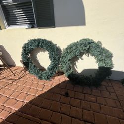 Set Of 2 Extra Large 3 Ft Wreaths