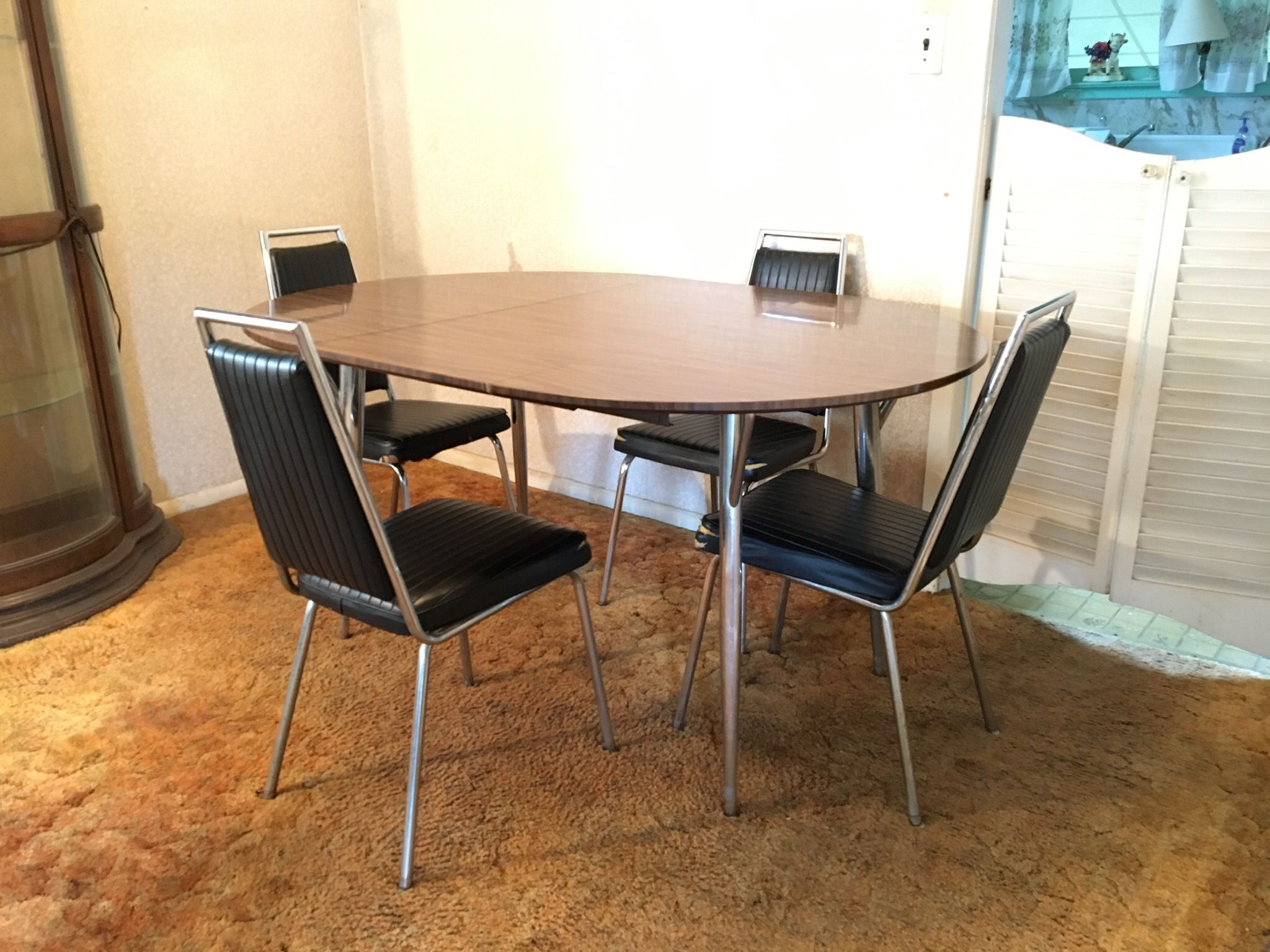 Dining Set Table & 4 Chairs Vintage