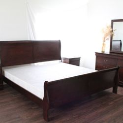 Mahogany Red Finished Complete Bedroom Set!