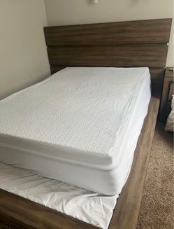 Solid Wood Queen Bed Frame with USB Nighstand