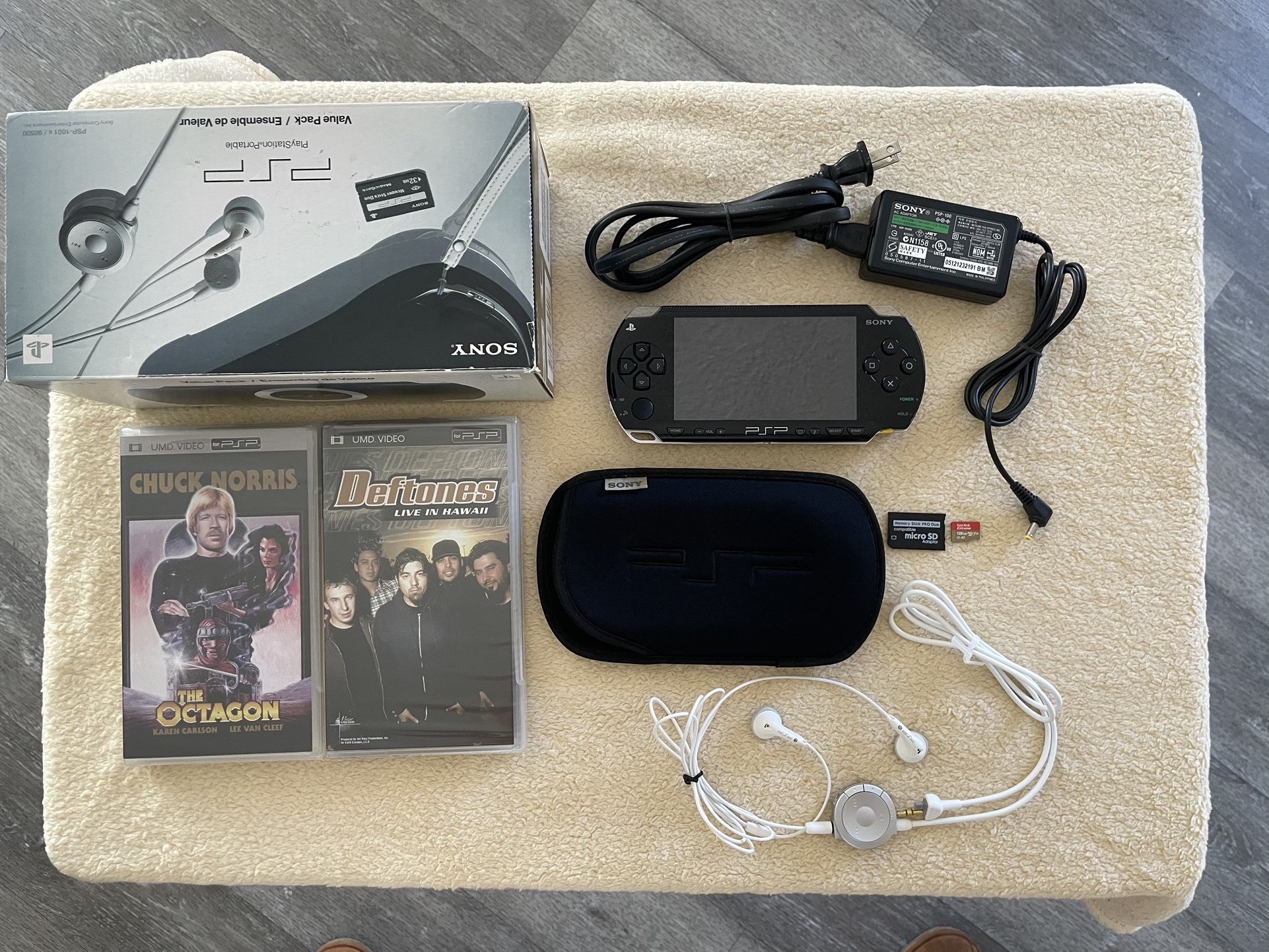 Sony PlayStation Portable Psp 1001 Black w/ 7000+ Games Saved