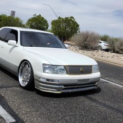 1998 Lexus LS 400