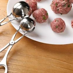 MEATBALL MAKER STAINLESS STEEL EASY TO USE EVEN MEATBALLSETC TOOL