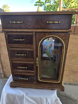 Jewelery Cabinet
