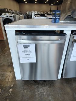 GE dishwasher ( PDT715SYVFS