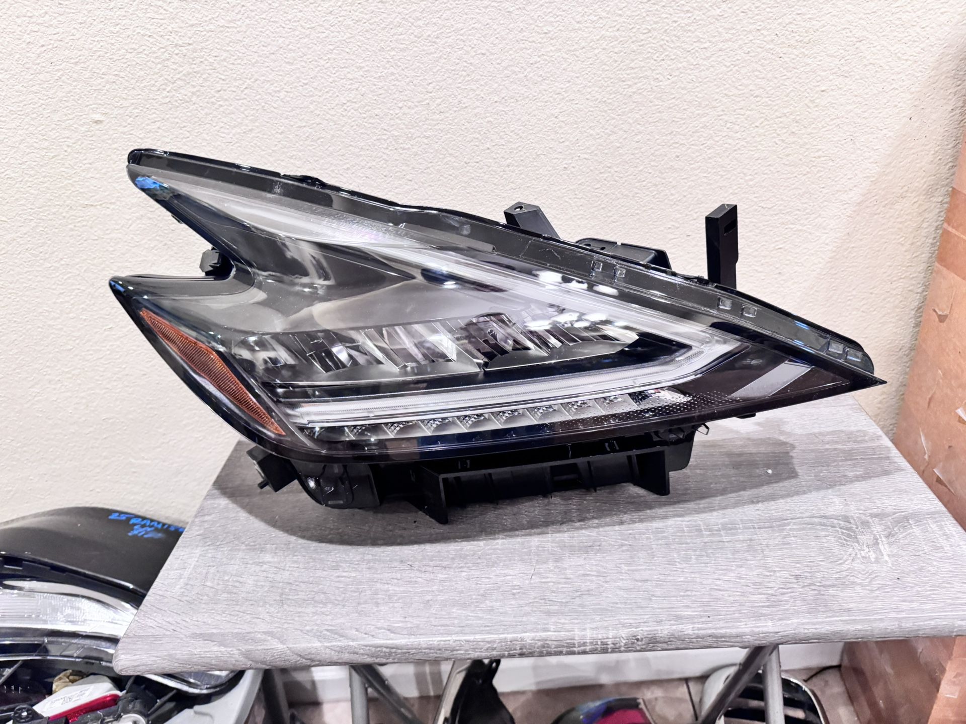 2022 To 2024 NISSAN MURANO RH HEADLIGHT