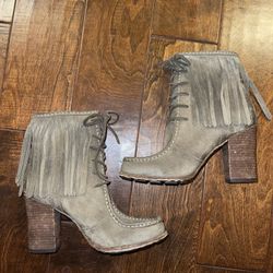 Women’s Frye Suede Fringe Boots Size 8.5