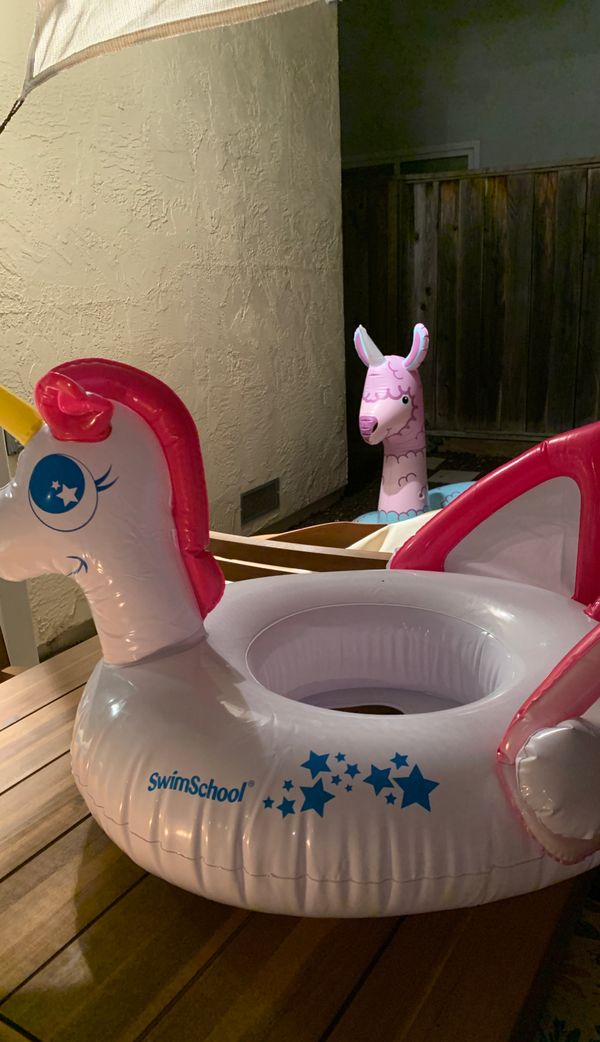 lama floatie