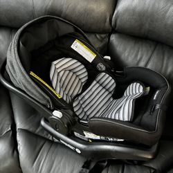 Graco SnugRide 35 Lite LX Infant Car Seat
