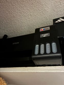 Is a printer with liquid ink?