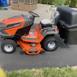 Husqvarna Riding Mower With Bagger